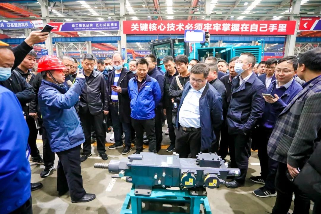 饕餮盛宴！k豆钱包智能?建华建材预造桩施工设备与技术互换会隆沉召开