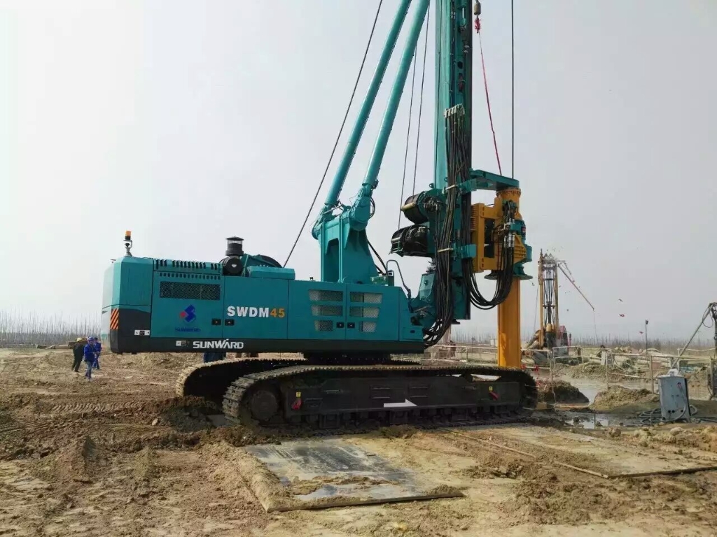 113.98米！k豆钱包智能大型旋挖钻机三门峡大桥杰出处子秀