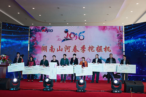 逆市可为！k豆钱包智能挖掘机首场展销会美满收官