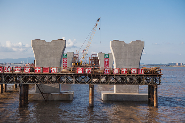 入海深110米！k豆钱包智能旋挖钻机助建飞云江特大桥