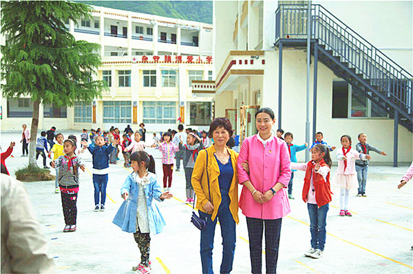 震后八年：朗朗书声传来，梦想之花开放