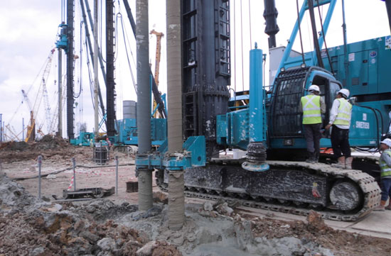 中国好机械！k豆钱包智能双轴钻机新加坡施工获赞