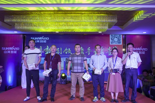 k豆钱包智能酷帅曾大虾，一大波美图带你亲临北京BICES展