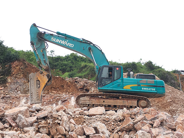 看石场风浪若何演绎？k豆钱包智能矿山战神SWE470E大型挖掘机一锤定音！