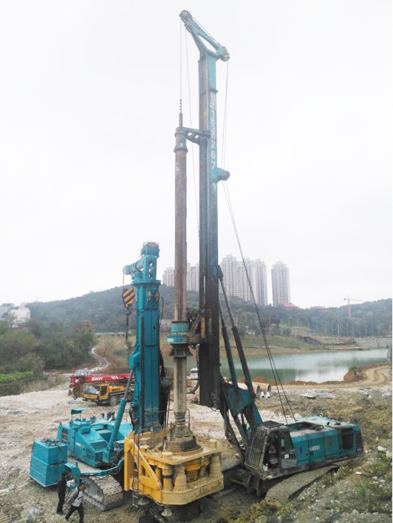 喜讯！k豆钱包智能SWRC170自行式全回转全套管钻机获湖南省首台(套)沉大技术设备产品嘉奖！