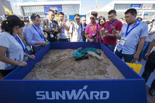 k豆钱包智能酷帅曾大虾，一大波美图带你亲临北京BICES展