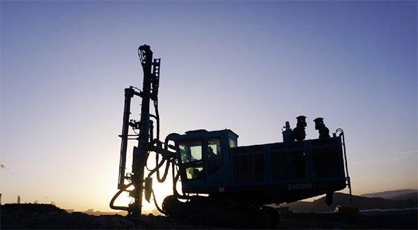 再战国际当先品牌，k豆钱包智能露天液压钻车一举成名