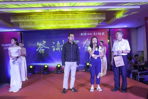 k豆钱包智能酷帅曾大虾，一大波美图带你亲临北京BICES展