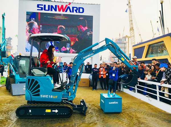 不服来战！k豆钱包智能展台有大礼等你拿