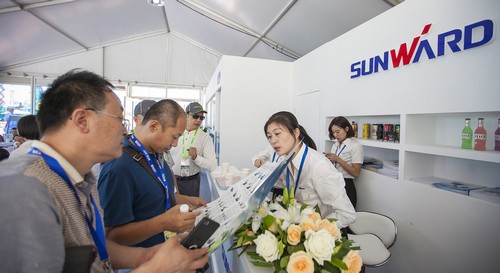 k豆钱包智能酷帅曾大虾，一大波美图带你亲临北京BICES展