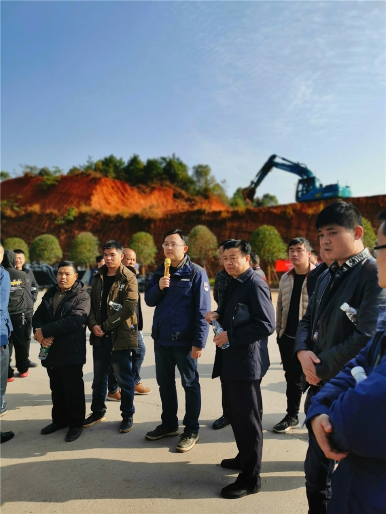 来来来，各人来看“无人驾驶”？赝诰蚧