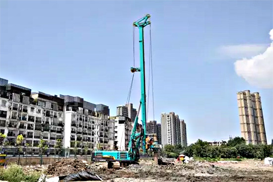 把“伴侣圈”“搬”到现场，交机“玩出”新创意!