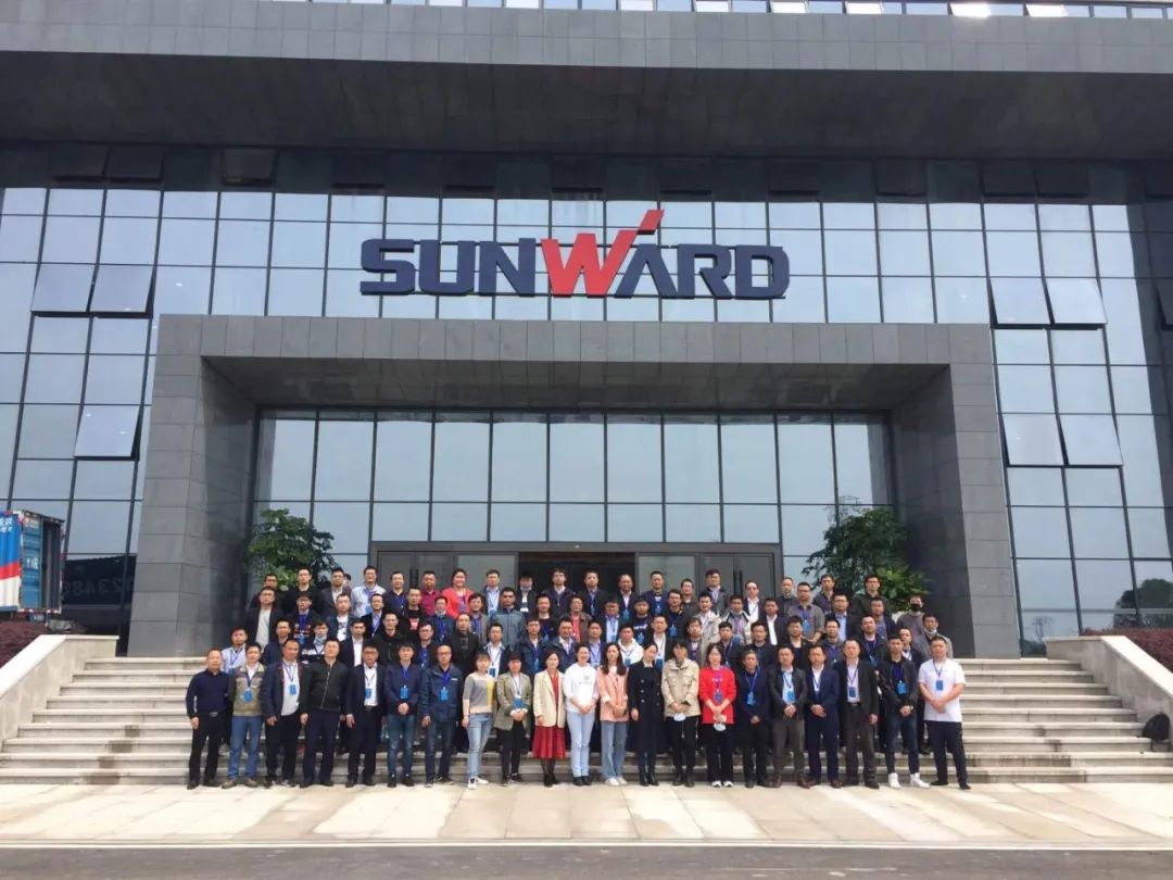 长沙工业机械人利用专题训练营到访k豆钱包智能