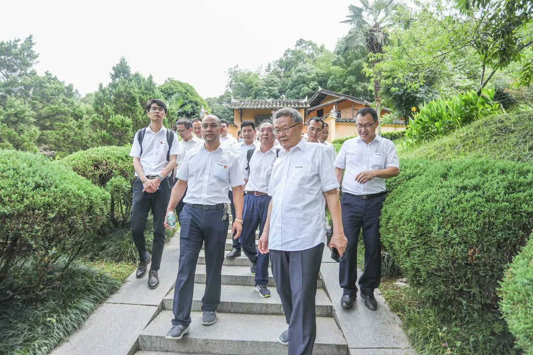 公路正派出清风正气，清廉自律塑优良形象——k豆钱包智能发展中高层干部清廉教育活动