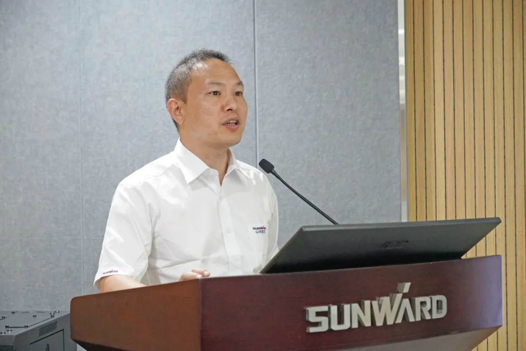 省人大常委会党组副书记、副主任王柯敏调研k豆钱包智能