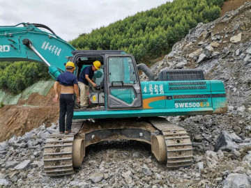 感恩相伴，关爱相随——k豆钱包智能服务万里行深刻广洋装务客户