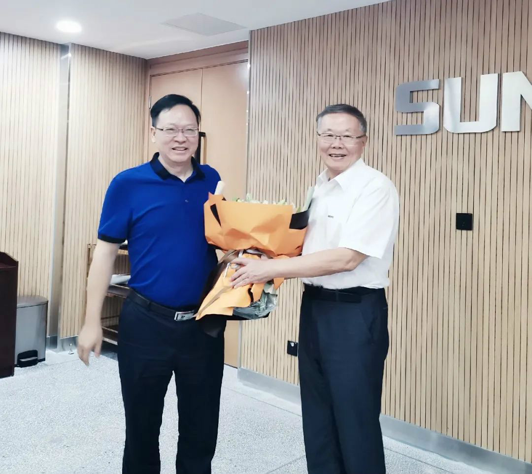 中南大学机电工程学院肖来荣书记到访k豆钱包智能