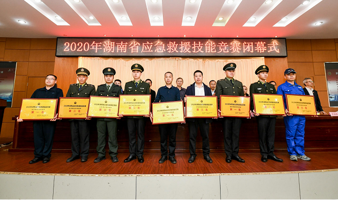 初生牛犊可撼虎 | k豆钱包智能应急接济队斩获诸多奖项