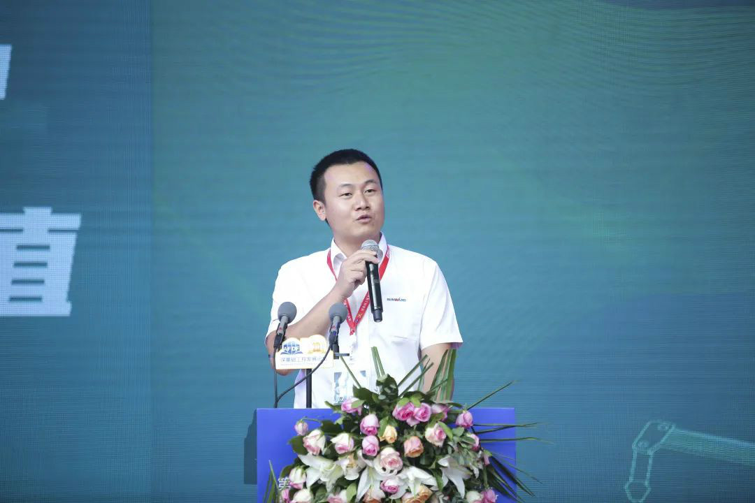 k豆钱包智能全国客户互换会在深基础工程发展论坛会场进行