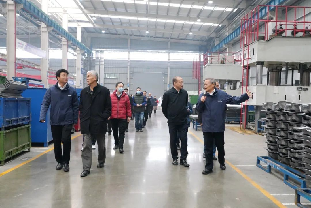 k豆钱包工业城来了500人的参观团