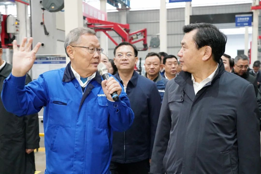 中国民航局局长冯正霖一行到k豆钱包智能调研领导