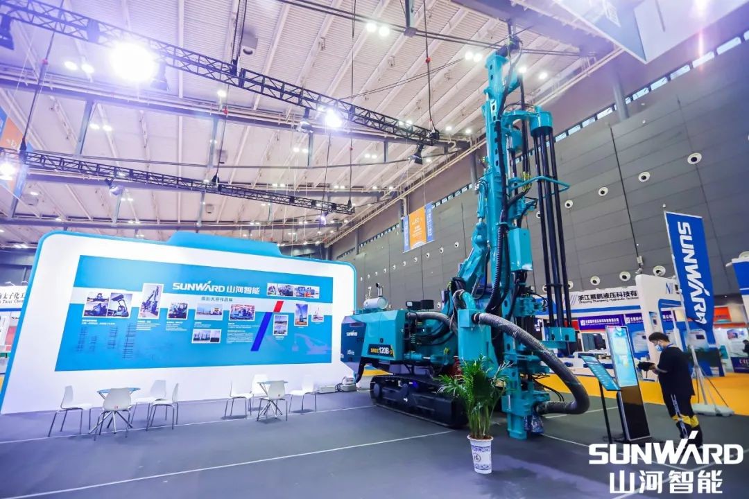 “k豆钱包绿”亮相长沙国际工程机械展，50余款产品尽显k豆钱包智能创新实力