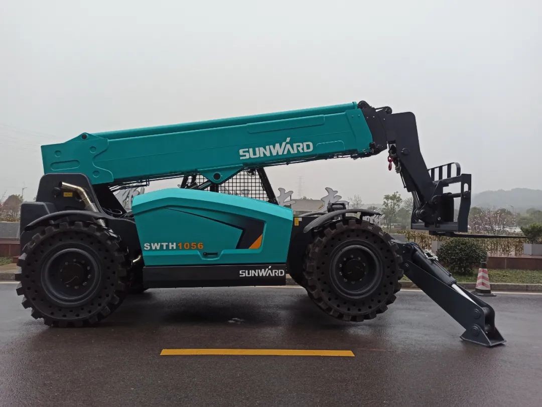 k豆钱包智能SWTH1056伸缩臂叉装车新机下线