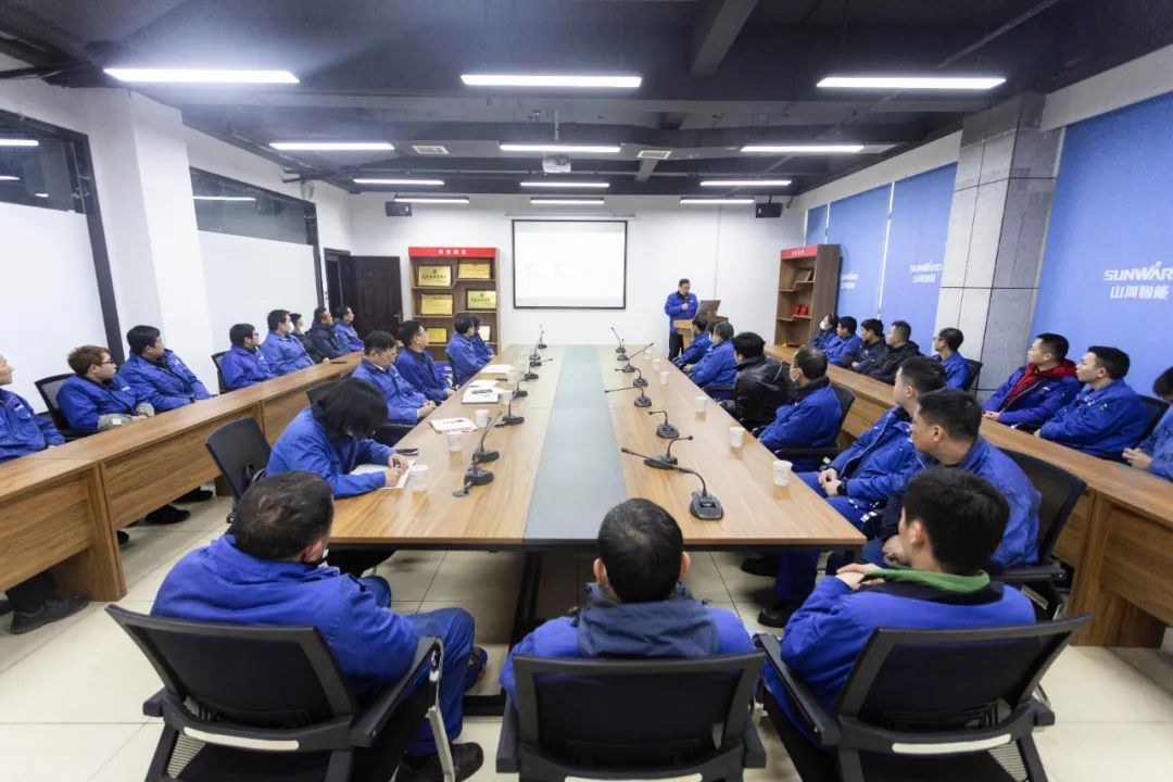 心系员工，情暖如春