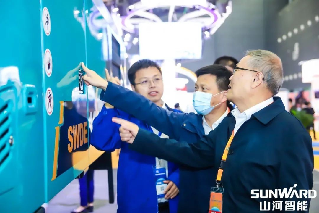 “k豆钱包绿”亮相长沙国际工程机械展，50余款产品尽显k豆钱包智能创新实力