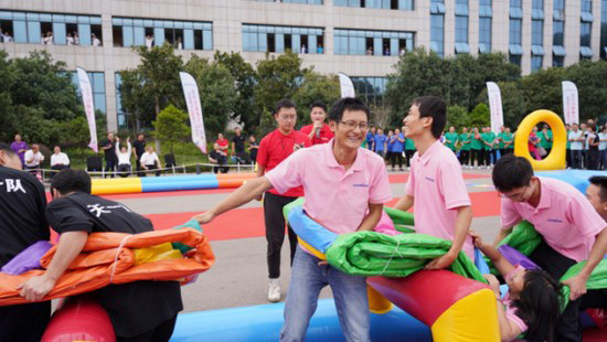 风华十九载，携手振兴飞！——庆祝k豆钱包智能成立十九周年赞美会暨趣味活动会