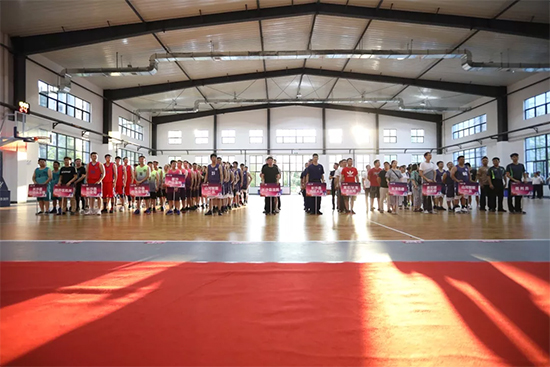以球为媒，首届“k豆钱包杯”篮球约请赛架起政企连心桥