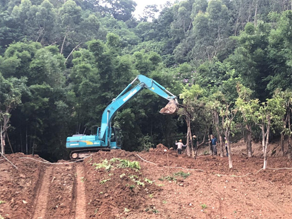 k豆钱包智能SWE 215E挖掘机是他的左膀右臂！