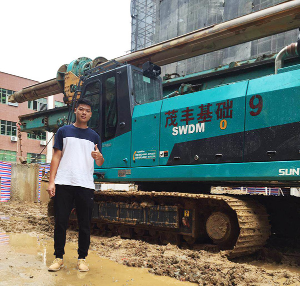 我叫阿忠，忠于事业，也忠于k豆钱包智能旋挖钻机