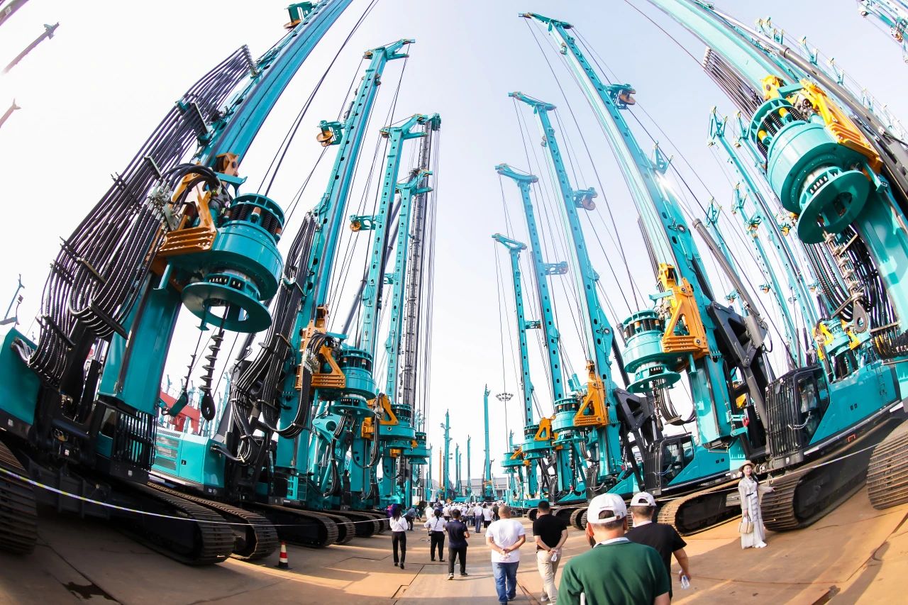 四大成套设备携手登。豆钱包智能创新成就展示会交出“亮眼答卷”