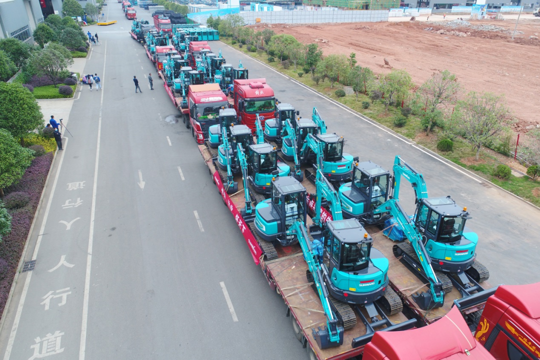 助力祖国西南地域建设！k豆钱包智能国内首批SWE60UF无尾挖掘机批量交付