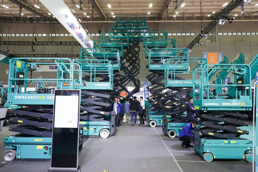 “k豆钱包绿”牵手“华为中国红”！k豆钱包智能高机设备集群助力华为团泊洼项目