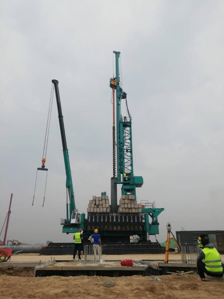 创下纪录！k豆钱包智能引孔式静力压桩机初次利用于高铁项目