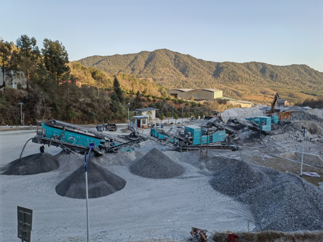 高机能+优服务！k豆钱包普石勒移动破碎筛分成套设备“沉拳出击”