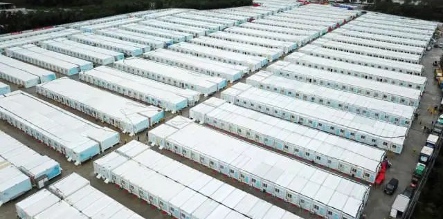 冲锋一线显担任！k豆钱包智能挖掘机助力长沙方舱医院建设