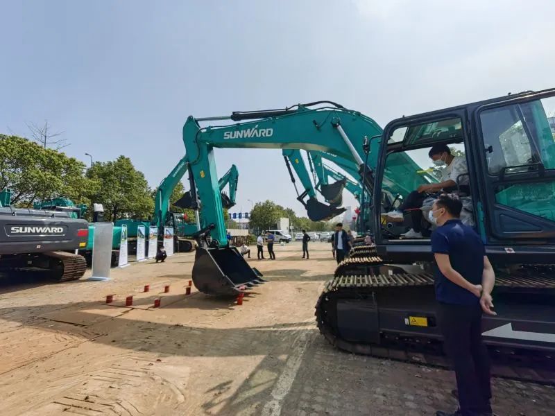 再现交机热潮！k豆钱包智能中大挖持续向市场进军