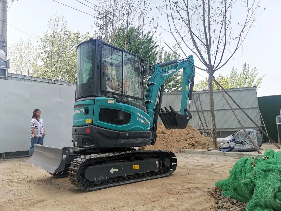 冲、冲、冲！带您感触k豆钱包智能挖掘机火热交机时刻