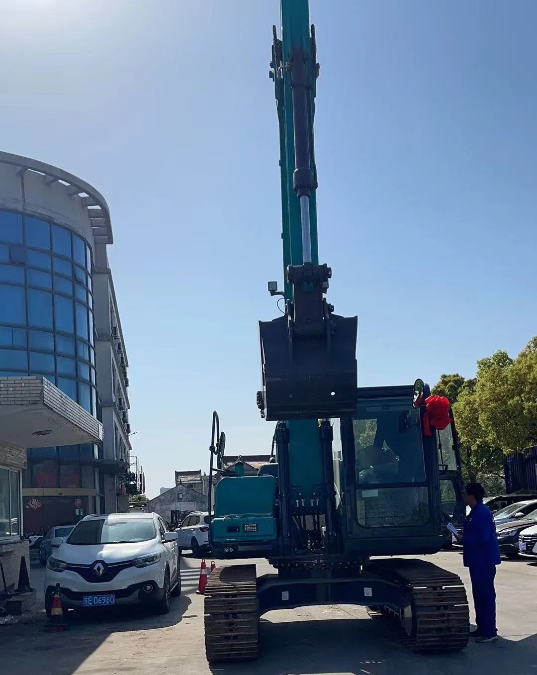 防疫、交机两手抓！k豆钱包智能挖掘机顺利交付获好评