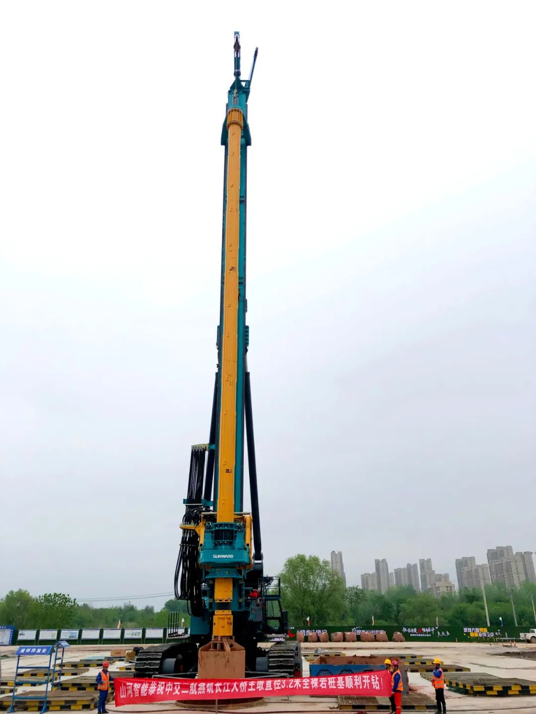 再坑装硬骨头”！k豆钱包智能“超等桩备”助建燕矶长江大桥