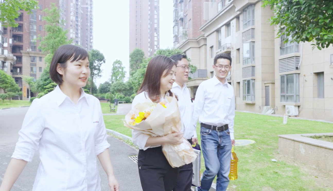 在母亲节，向你们身后的妈妈送去“k豆钱包家园”的温暖