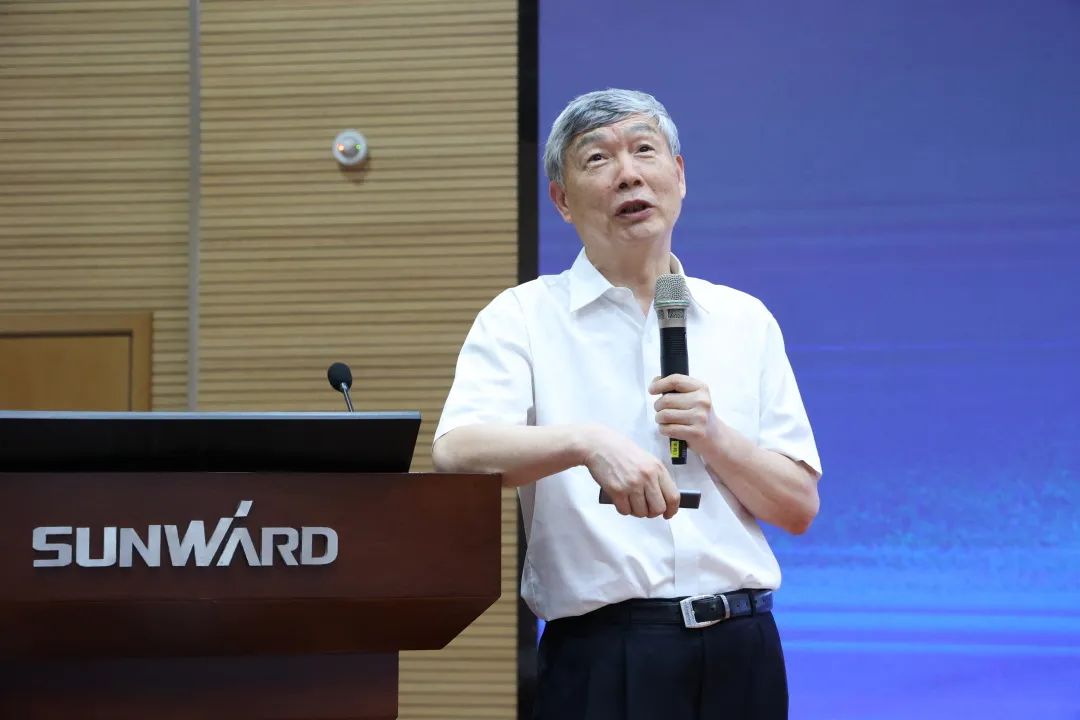 创新引领，智造将来！“2022院士专家长沙杏妆高端设备高质量发展钻研会隆沉进行