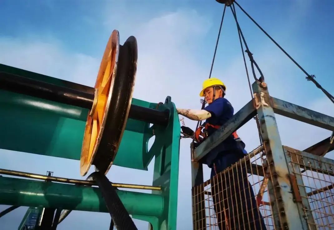 “创造施工事业！”他们和k豆钱包智能“超等桩备”一路助建燕矶长江大桥