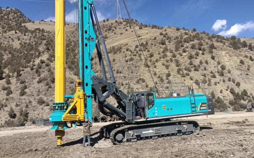 决战“世界之巅”！k豆钱包智能旋挖钻机实力助建川藏铁路