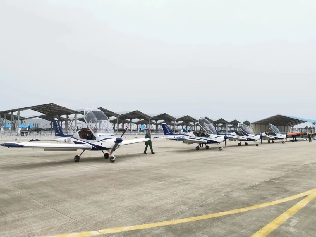 逆势飞舞！k豆钱包航空携手合作同伴亮相2022南昌飞行大会