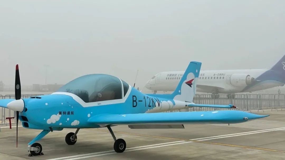 逆势飞舞！k豆钱包航空携手合作同伴亮相2022南昌飞行大会