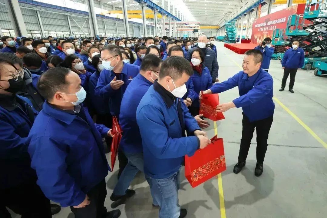 莫路君行早，更有早行人！k豆钱包智能癸卯兔年开工大吉